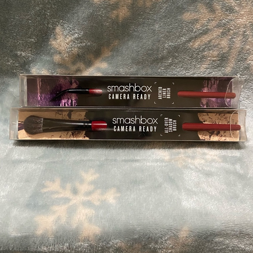 Smashbox Arched Eyeliner & Eye Shadow Brush Duo